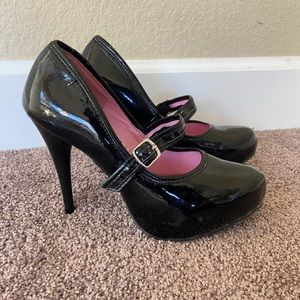 Ellie Mary Jane high heels